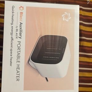 BLAUX Heatcore Portable Space Heater - 450W Energy-Efficient Portable Heater |